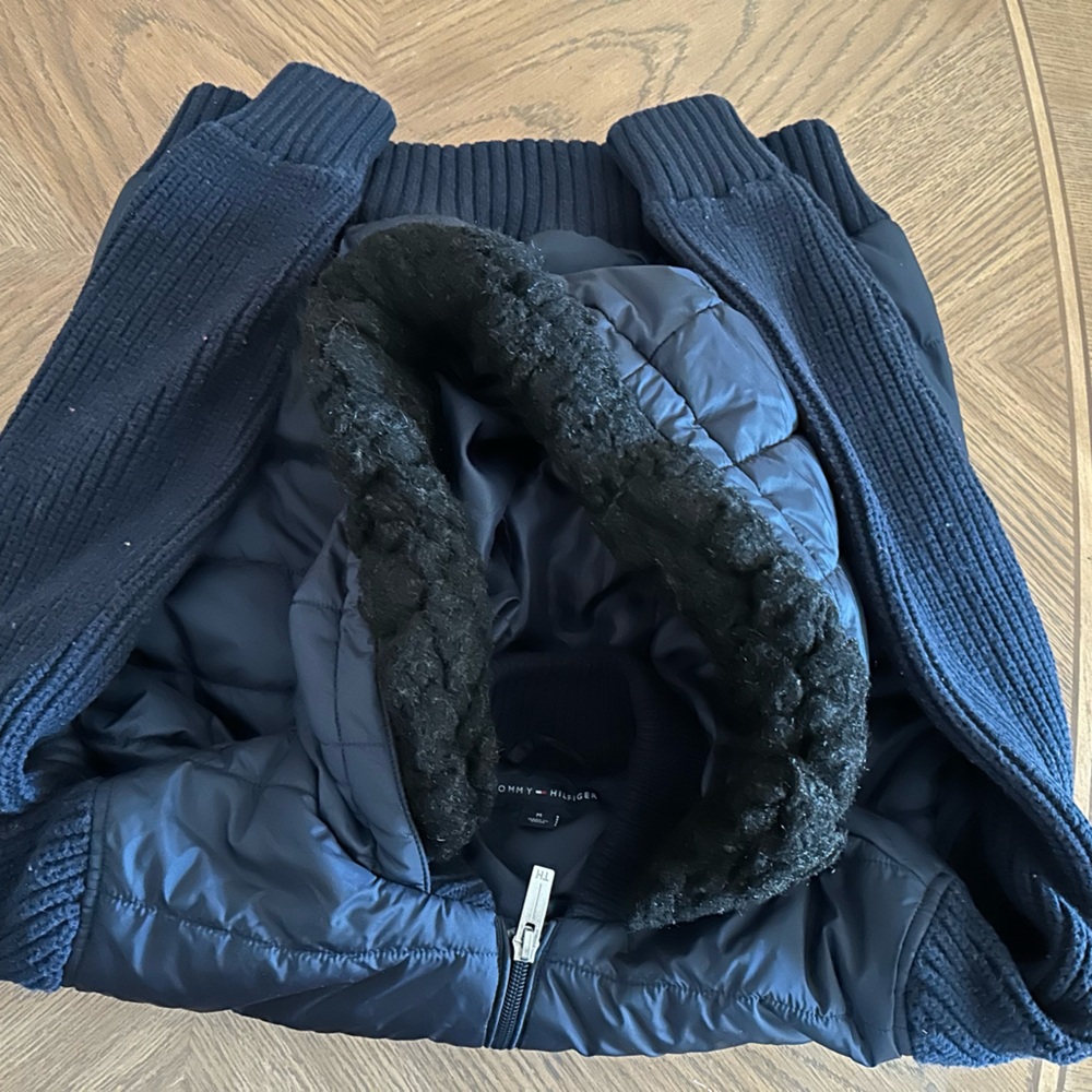 Tommy Hilfiger size medium